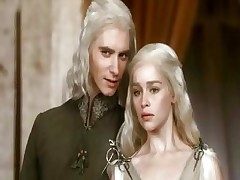 Emilia Clarke - Game Be advantageous to Thrones