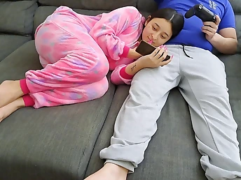 Stepsis gets down plus dirty less stepbro while he plays jollification & gulps his own jizz