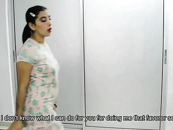 Buxomy Desi neighbor gets her tight vulva plowed while I'm on the door - Porn in Spanish