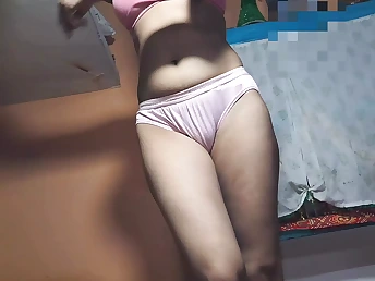 Desi nubile Bhabhi Xshika gets her arse screwed by Giant Weenie's humungous jizz-shotguns in her very first ever assfuck invasion practice