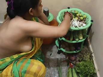 Indian Desi housewife Odisha Plumb cheats on her spouse with step-sibling in x vids