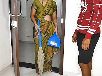 Couplegoldxxx's Desi Torrid Bhabhi Heads Wild in a Xxx Roleplay