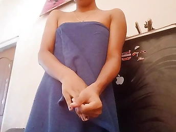 Torrid Desi chick yells in delectation while tugging her cock-squeezing cunt