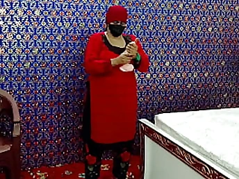 Desi Aunty's Thick Mammories Get Tucked Firm During Super-fucking-hot Onanism Sesh