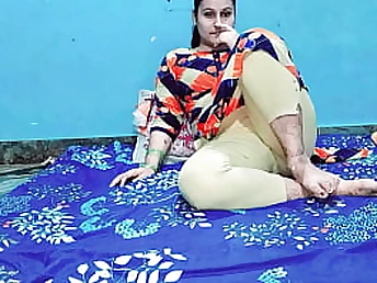 Watch Puja and her spouse get down and messy in a red-hot and mighty hard-core session