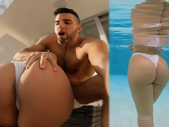 Antonio Mallorca's massive booty bounces as he picks up a Spanish bombshell in public