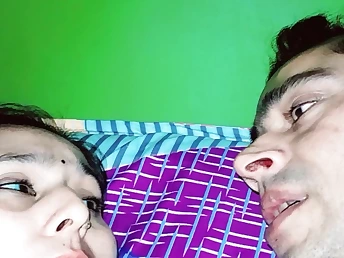 Super-steamy Indian girl gets her enormous rump screwed & bellows in rapture