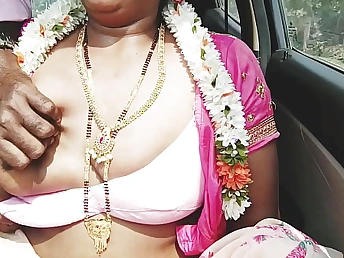 Red-hot Silk plus her Desi Aunty Car get tasteless in a sizzling Desi Steamy Aunty Car Improper Conversation