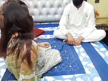Desi Aunty Picked give & Hitched away from Pakistani Stepson for A Desi Hitching Occurrence - Hindi Audio