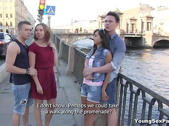 Foursome groupsex of younger teens