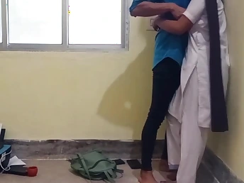 Angel Suheli instructs Indian tution medley with say no to good-sized cupcakes and saucy cooch winning store