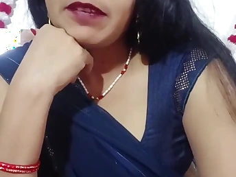 Indian MILF enjoys hardcore making love with a big nuisance together with Indian bracket