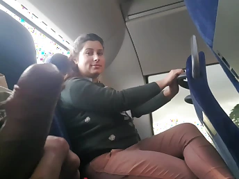 Voyeur entices Mummy helter-skelter Deep-throat&Jerk his Manstick in Bus