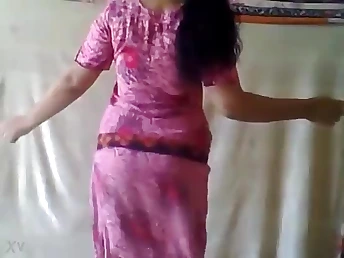 Arab bi-atch in Iowa gets ultra-kinky anent the brush rump and moves to the hammer