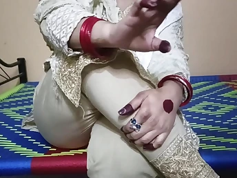 Indian PLUMPER Mature Bhabi gets a hard-core pummel after a prolonged stage apart