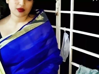 Remark Devar acquire down & filthy concerning a sexy housewife's cock-squeezing ease up