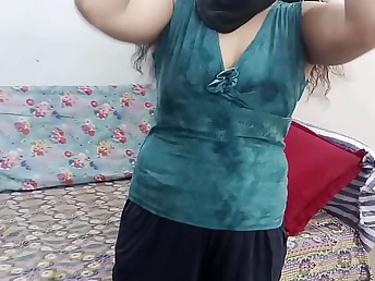 Step-brother-in-law heads kinky with stepbhabhi's chut, nikla, and large jugs