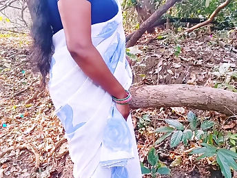 Step-mother with longing hair bangs outdoor with sonny massive dick