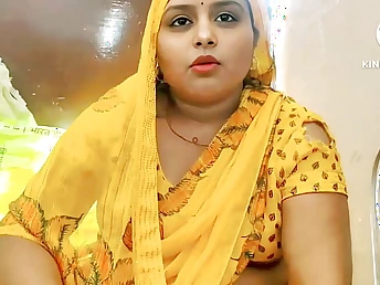 Sexynebbw & Bhabhi down turns boinking a dangled neighbor's yam-sized chip divide up